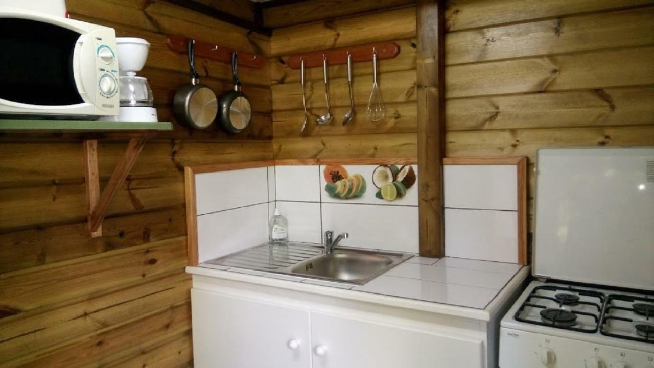Insolite Arawakane Gites Du Manial Chalet Pointe-Noire Eksteriør billede
